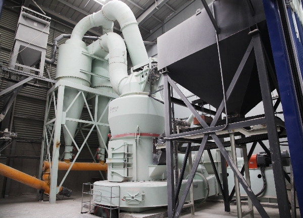 Molienda de piedra caliza MTW215 de 50 TPH en Manila, Filipinas